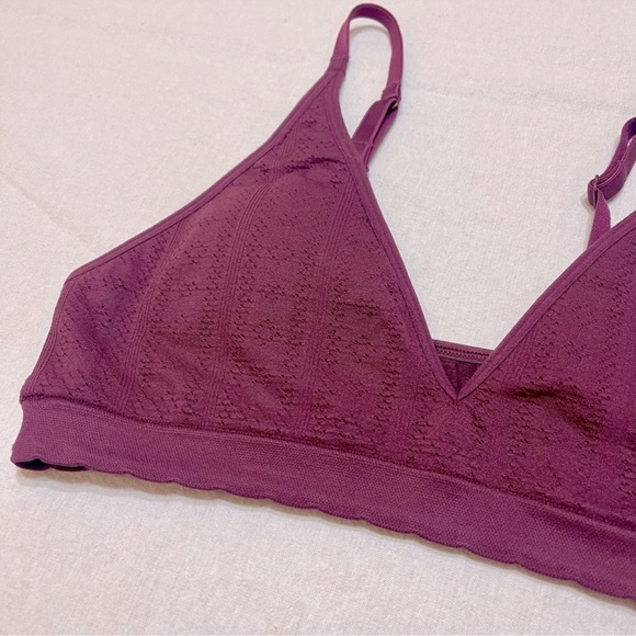 GymShark Pink Victoria Secret Set of Two Wireless Bras Size Small Women Sports - Picture 9 of 9